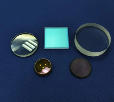Laser Lens Types Explained: How to Select Optics for Beam Focusing and Delivery